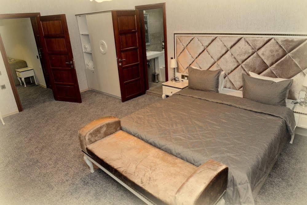 באקו Maestro Hotel מראה חיצוני תמונה