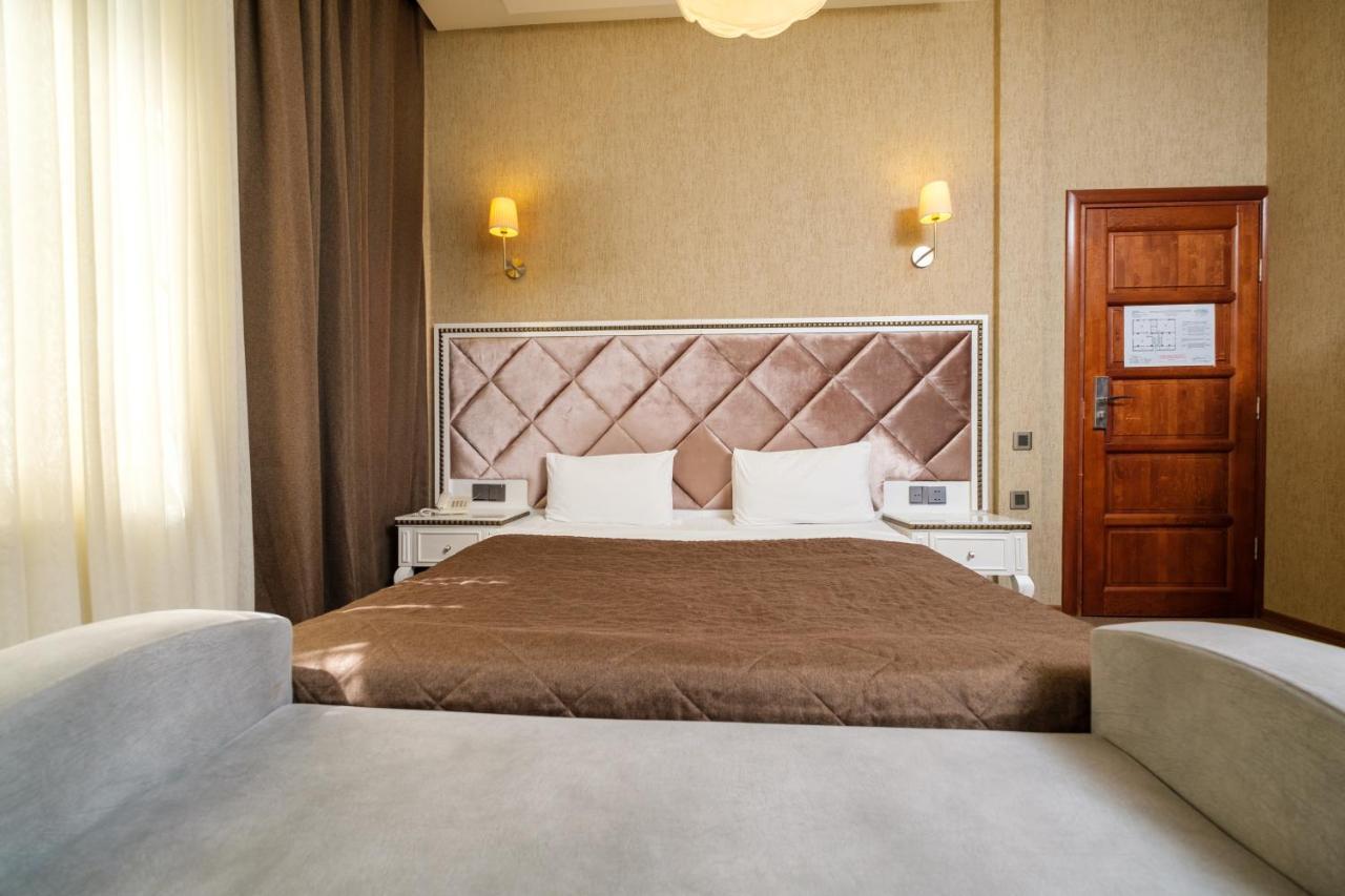 באקו Maestro Hotel מראה חיצוני תמונה