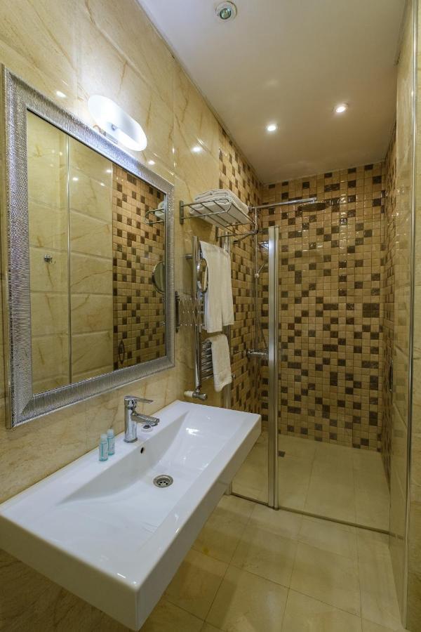 באקו Maestro Hotel מראה חיצוני תמונה