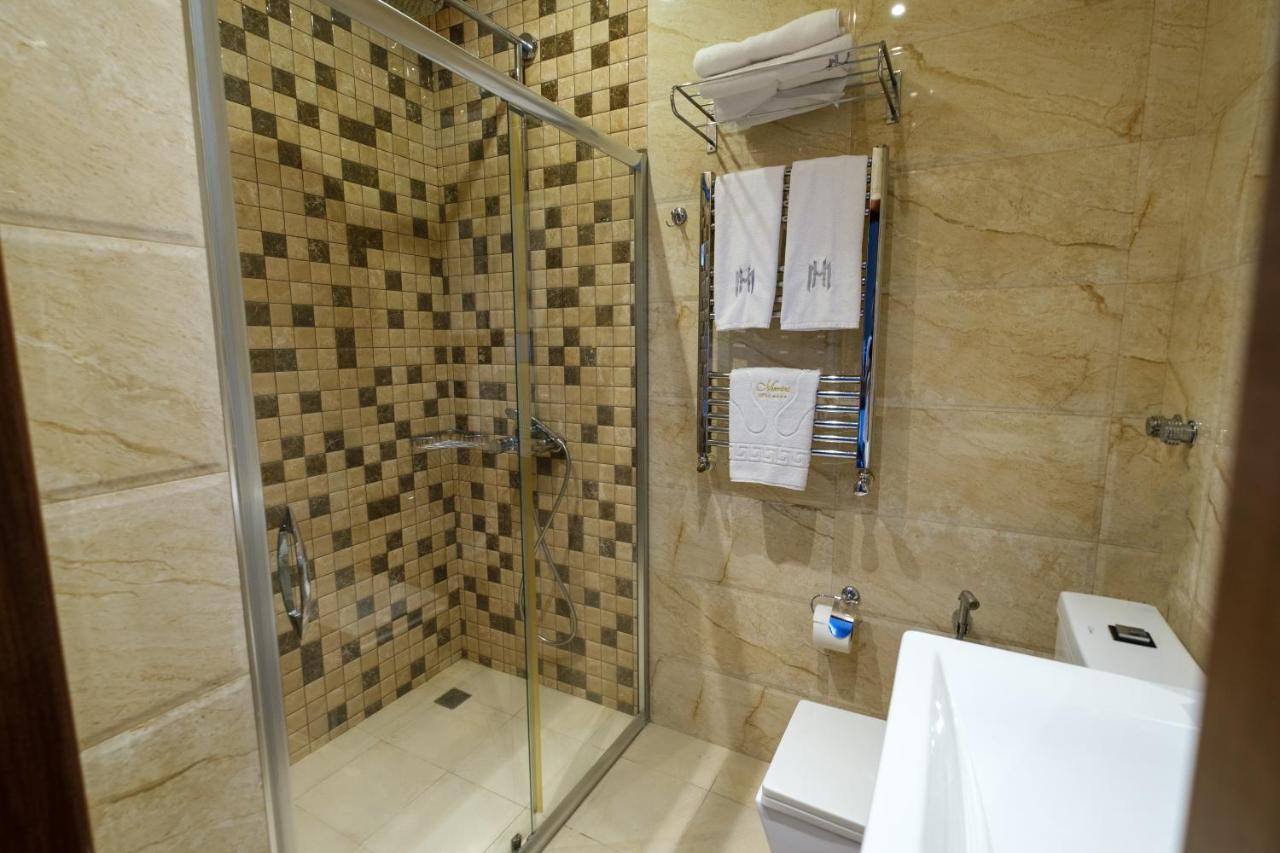 באקו Maestro Hotel מראה חיצוני תמונה