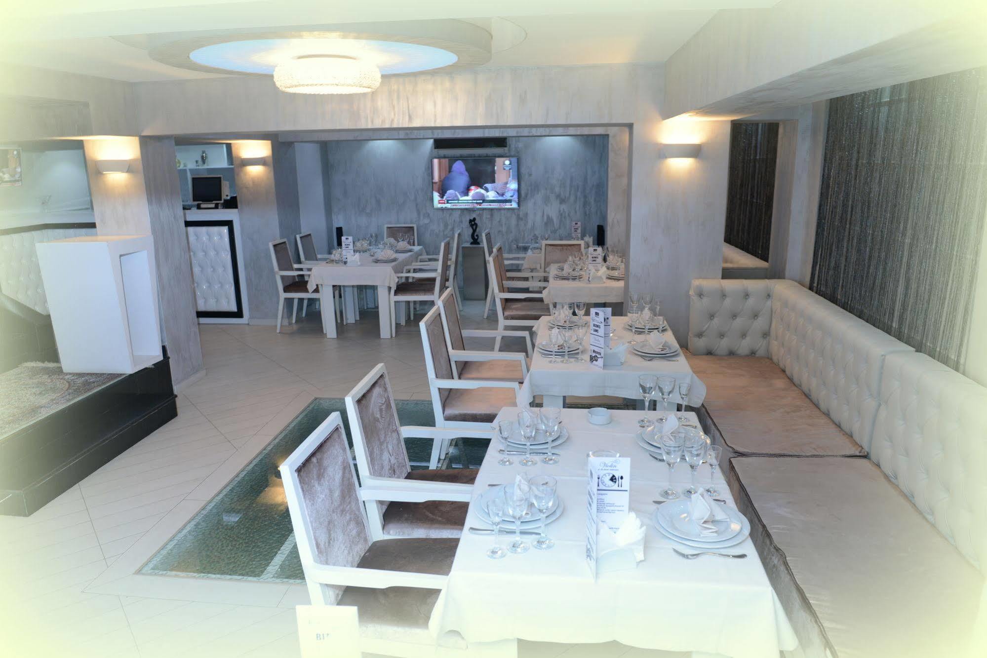 באקו Maestro Hotel מראה חיצוני תמונה