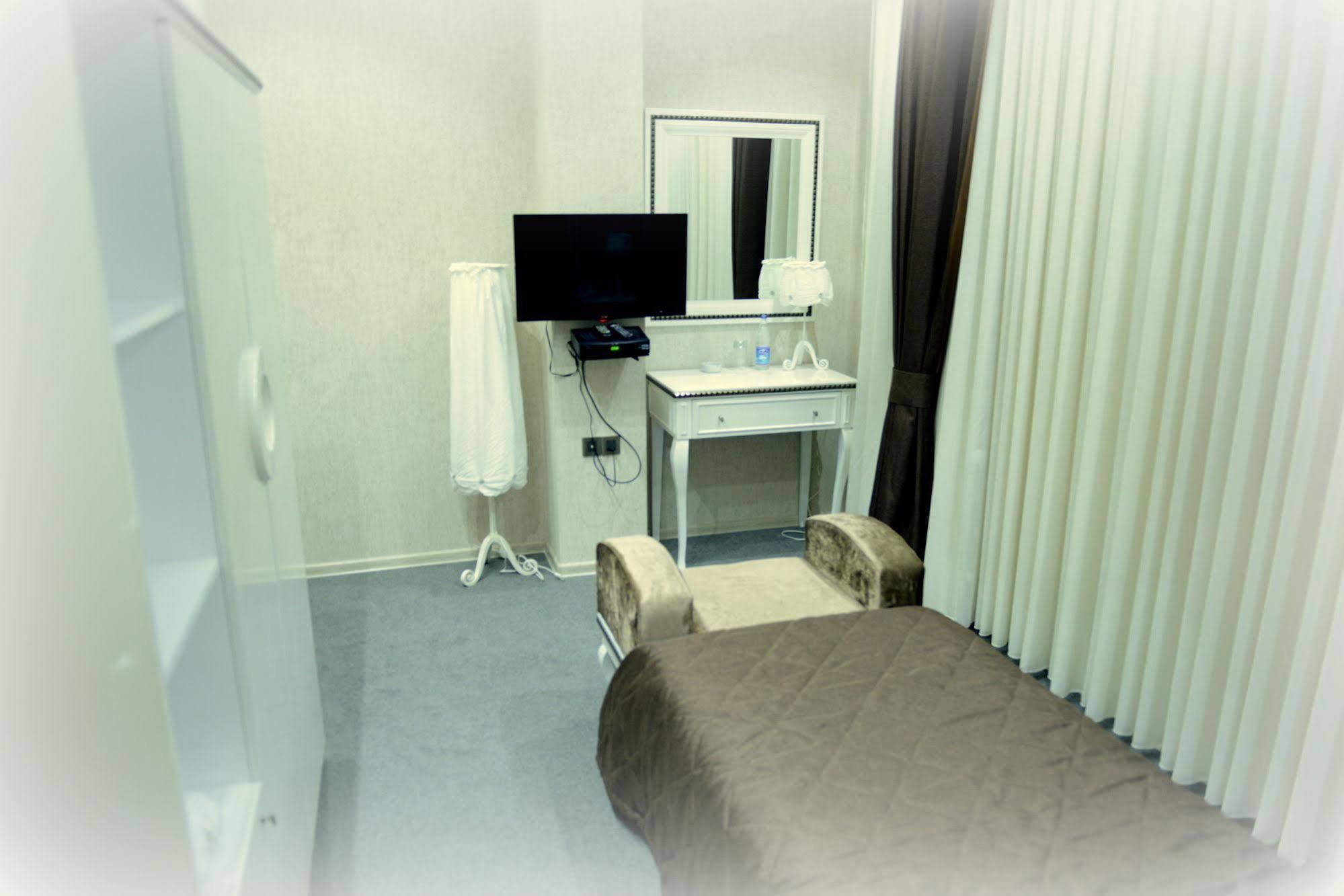 באקו Maestro Hotel מראה חיצוני תמונה